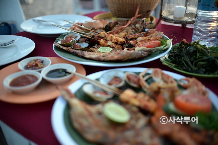 Seafood meal served at the beach