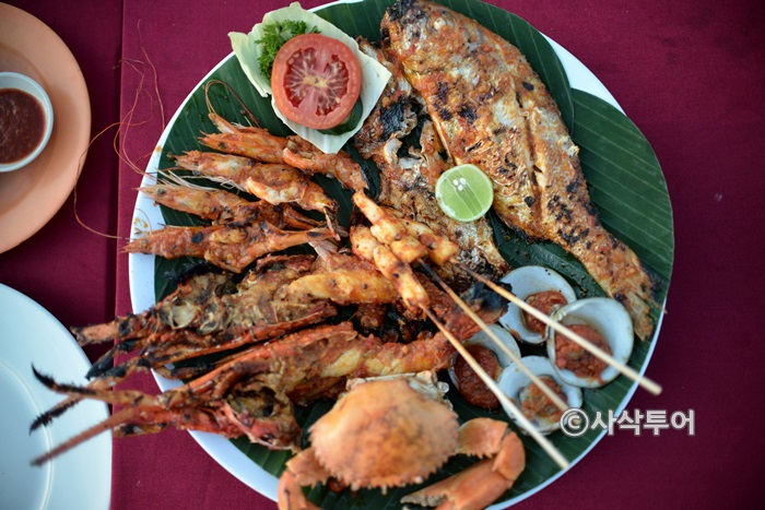 Grilled seafood basket