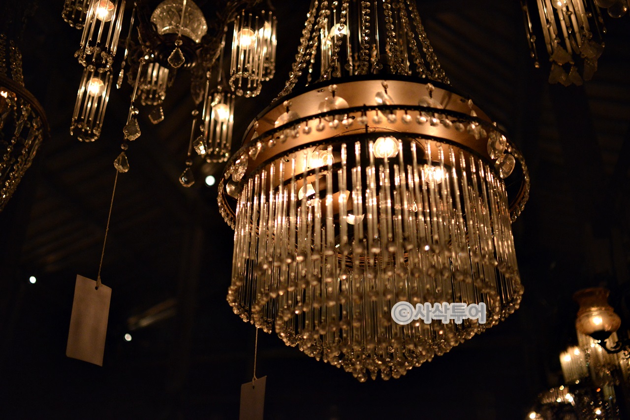 Chandelier detail