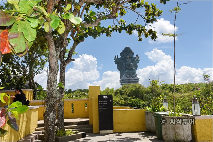 Garuda Wisnu Kencana Cultural Park — views and visitor photographs 17