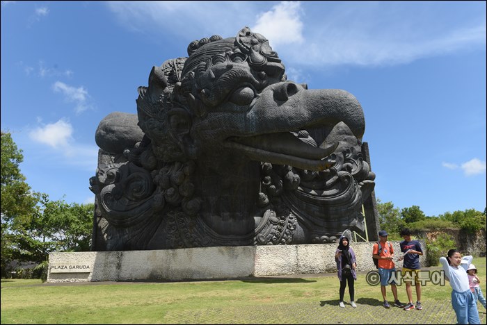 Garuda Wisnu Kencana Cultural Park — views and visitor photographs 22