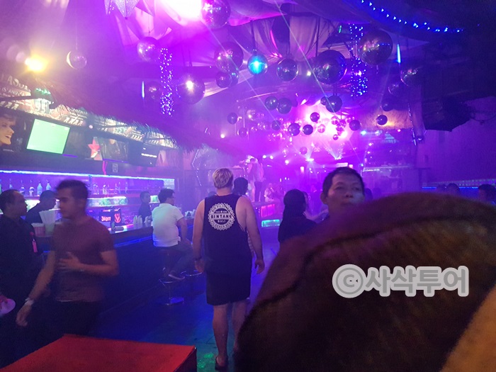 Engine Room Bali — venue and nightlife photographs 2