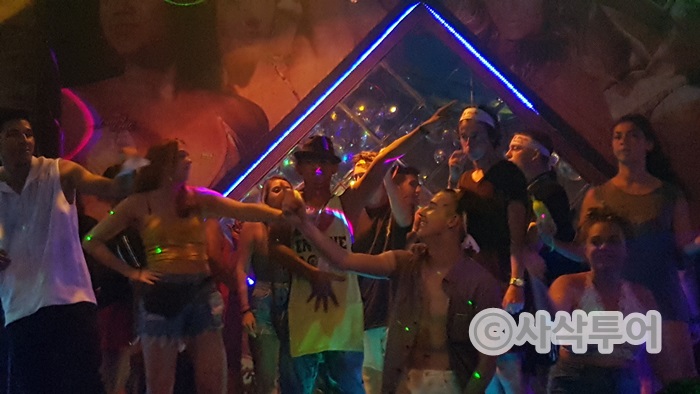 Engine Room Bali — venue and nightlife photographs 4