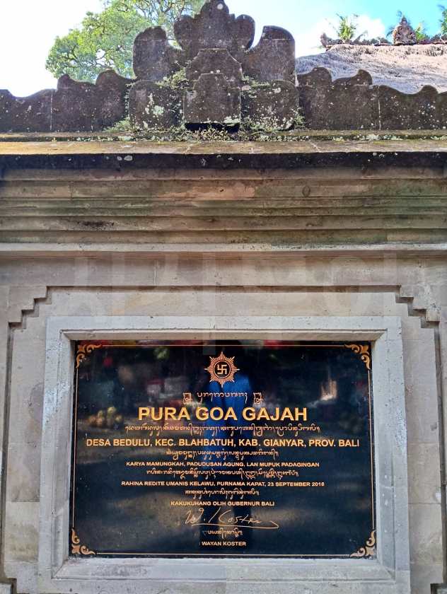 Goa Gajah — Elephant Cave — views and visitor photographs 6