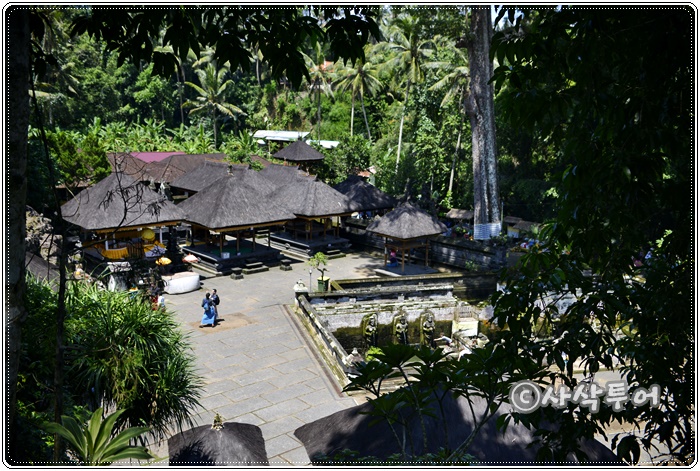 Goa Gajah — Elephant Cave — views and visitor photographs 11