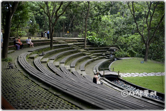 Sacred Monkey Forest Sanctuary — views and visitor photographs 24