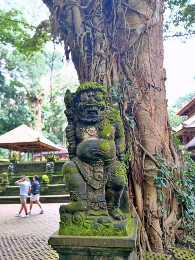 Sacred Monkey Forest Sanctuary — views and visitor photographs 28