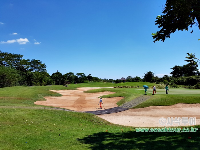 New Kuta Golf Club — course and clubhouse photographs 21