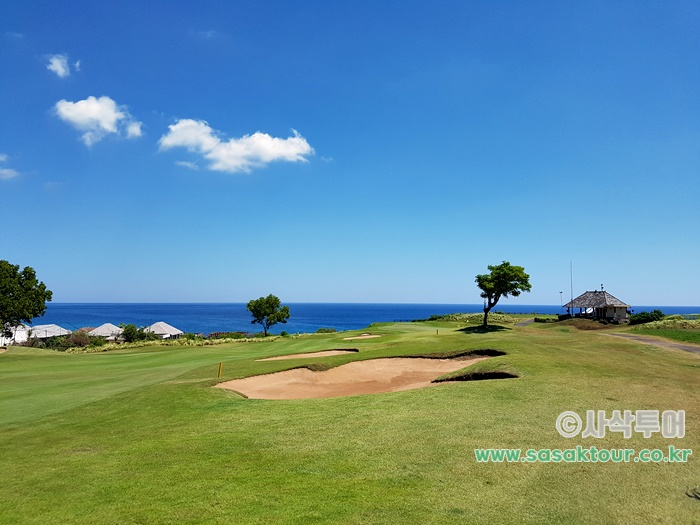 New Kuta Golf Club — course and clubhouse photographs 28