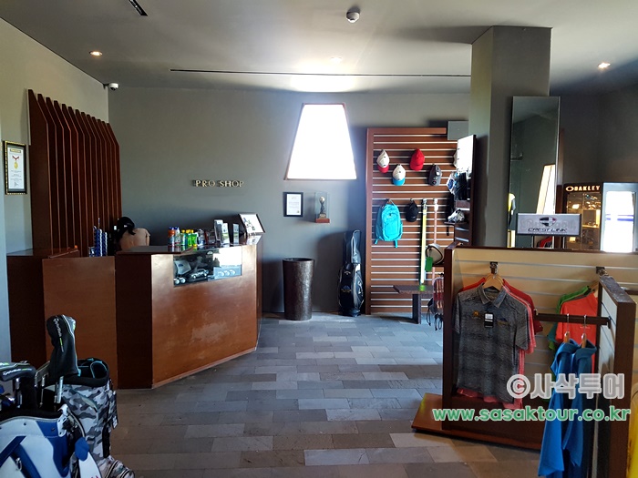 Bukit Pandawa Golf & Country Club — course and clubhouse photographs 7