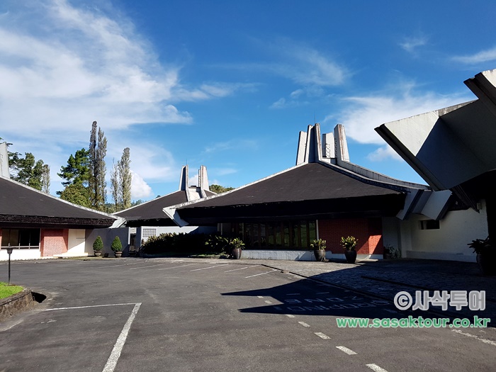 Handara Golf & Resort Bali — course and clubhouse photographs 2