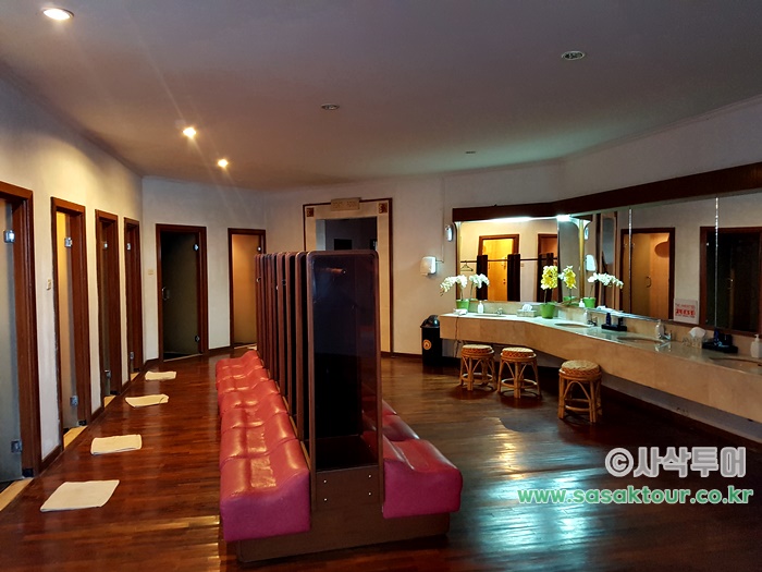 Handara Golf & Resort Bali — course and clubhouse photographs 12