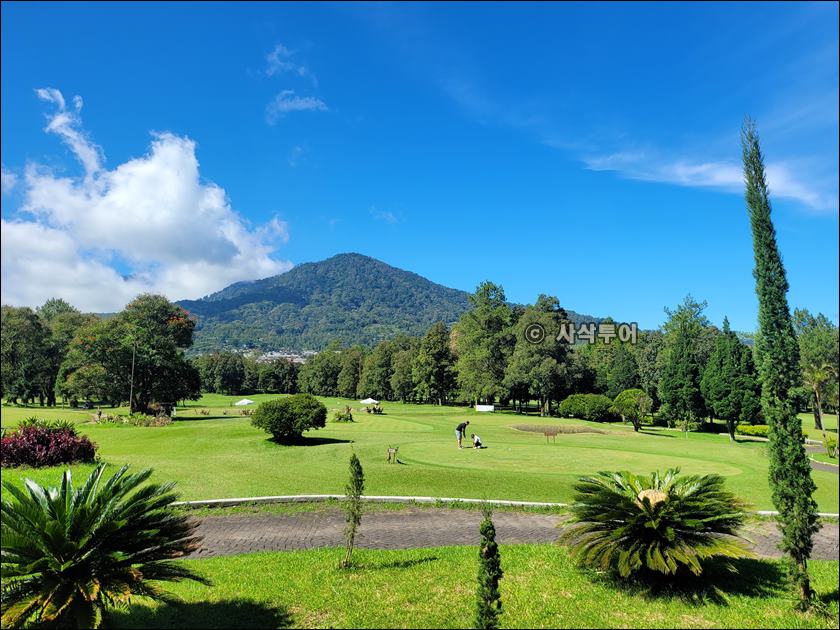 Handara Golf & Resort Bali — course and clubhouse photographs 32