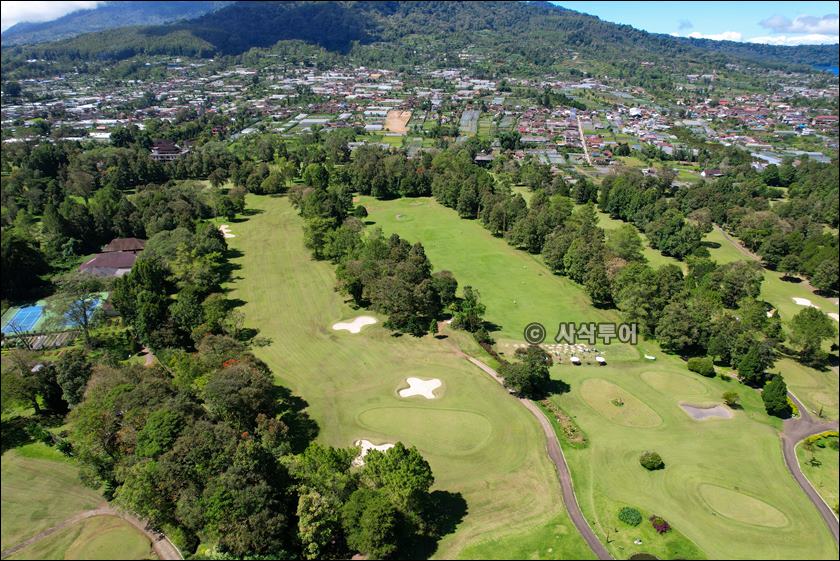 Handara Golf & Resort Bali — course and clubhouse photographs 33