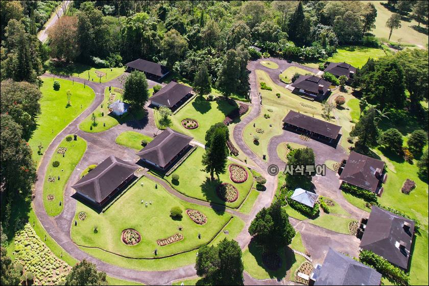 Handara Golf & Resort Bali — course and clubhouse photographs 35