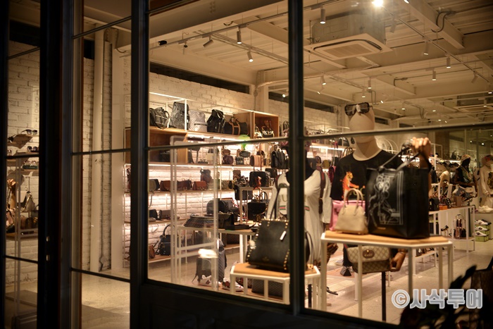 Seminyak Shopping Streets — shops and displays 6