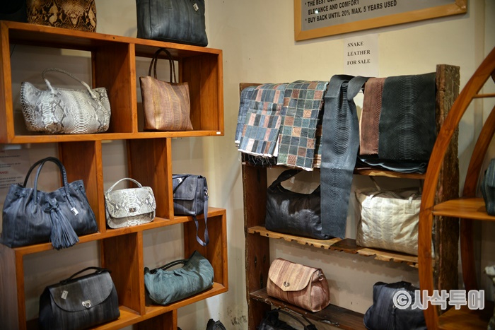 Syang Seminyak — shops and displays 8