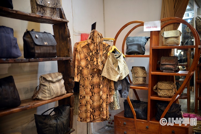 Syang Seminyak — shops and displays 18