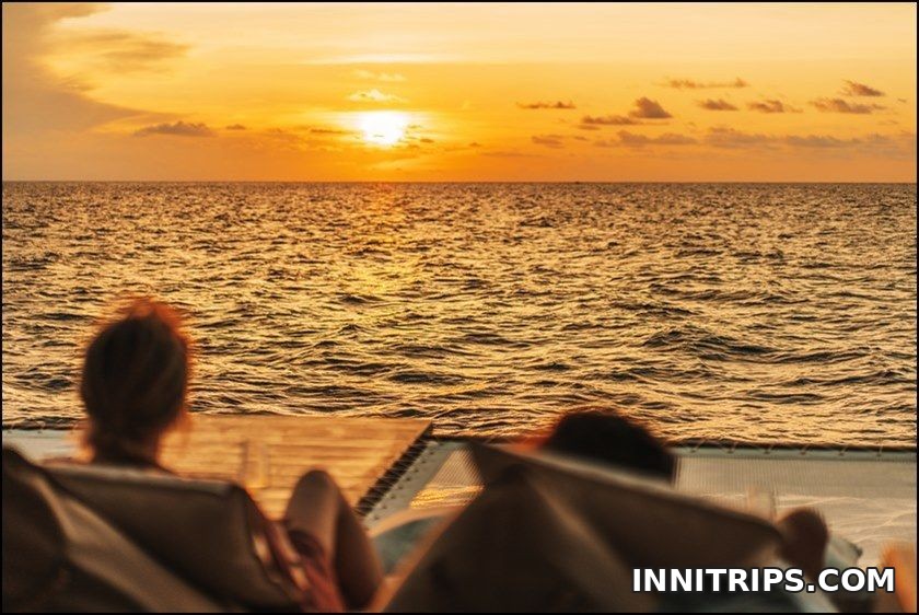 Cruise atmosphere and sunset · Gili cruise photo 21