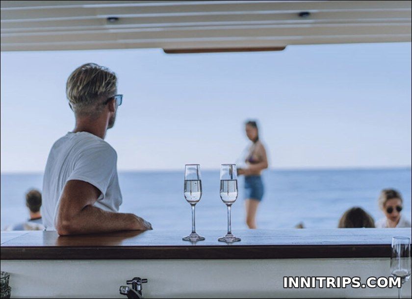 Cruise atmosphere and sunset · Gili cruise photo 25