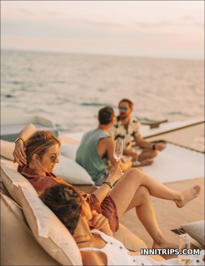 Cruise atmosphere and sunset · Gili cruise photo 29