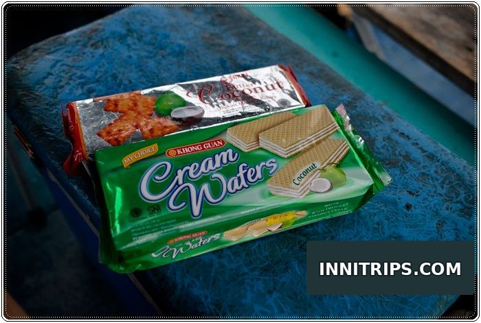 Drinks, snacks and lunch box · Lombok fishing photo 14