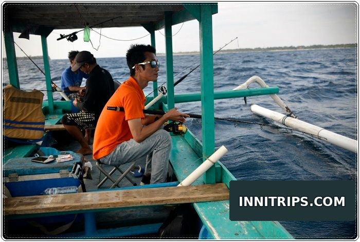 Coral-area bottom fishing · Lombok fishing photo 17
