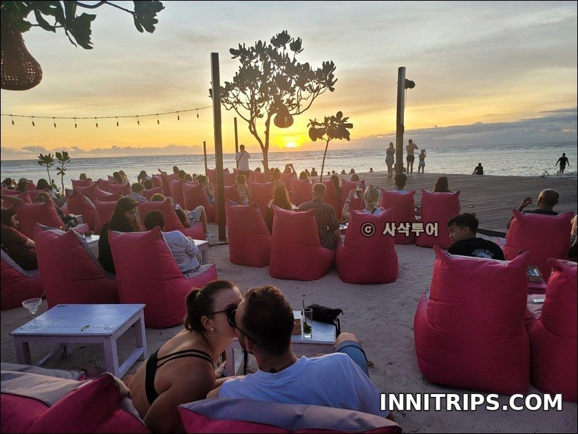 Sunset point and included beer · Gili Trawangan tour photo 10