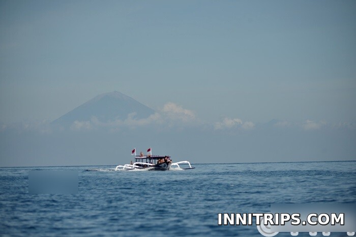 Dive boat and Gili Islands — photo 2