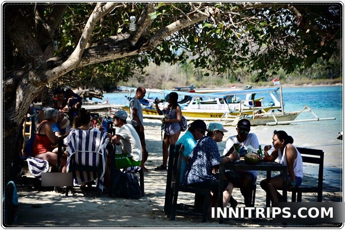 Grilled-fish lunch at Gili Sudak — photo 1