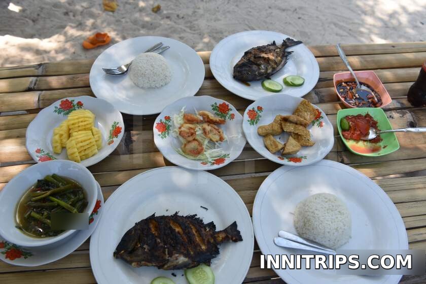 Grilled-fish lunch at Gili Sudak — photo 4