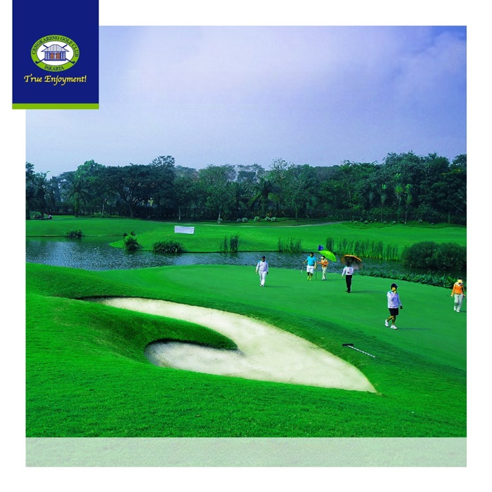 Bali golf course green with fairway and bunkers