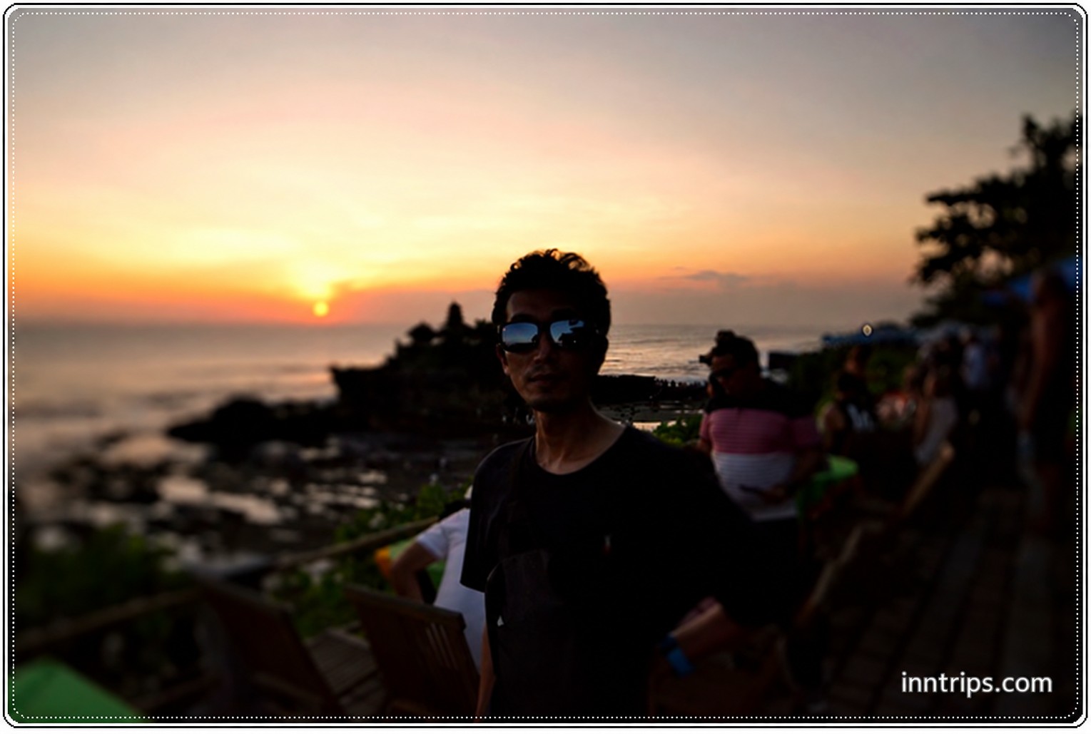 A sunset photo moment by the coast