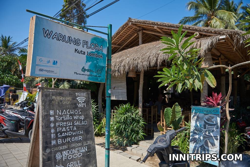 Lunch at Warung Flora in Kuta · Lombok photo tour image 14