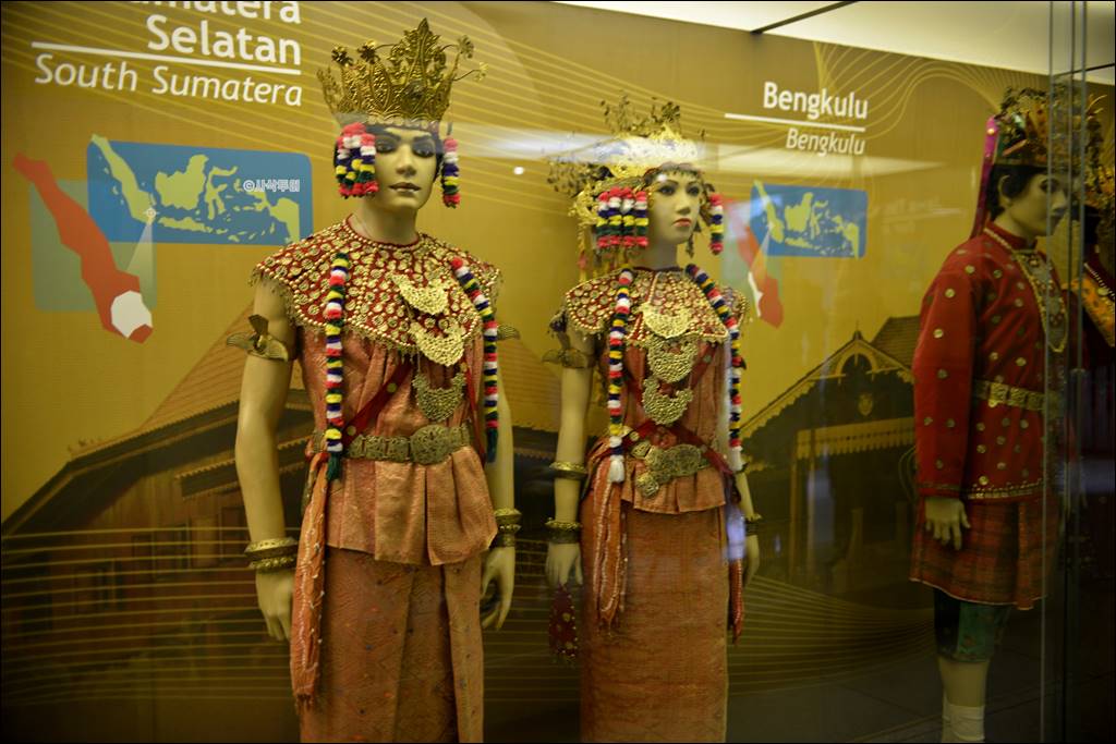 Museum Indonesia at TMII — photograph 52