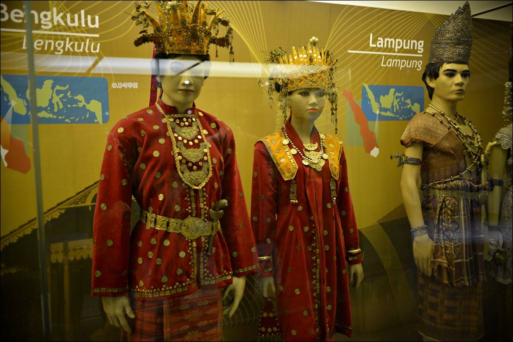Museum Indonesia at TMII — photograph 53