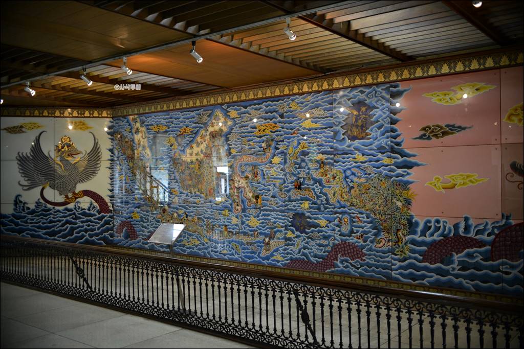 Museum Indonesia at TMII — photograph 54