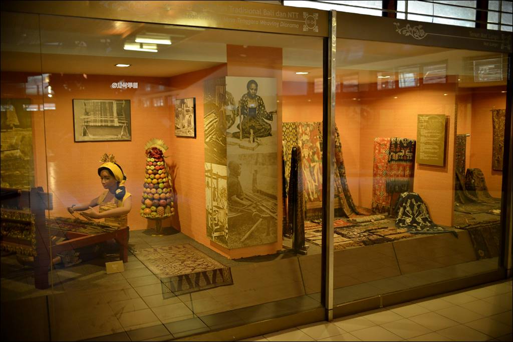 Museum Indonesia at TMII — photograph 62