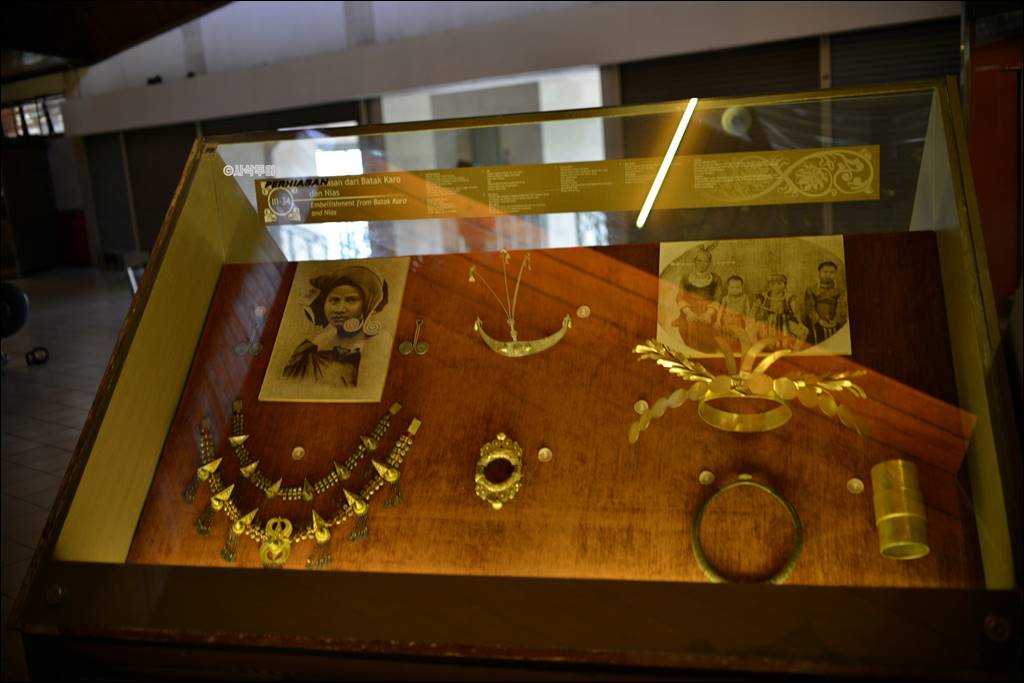 Museum Indonesia at TMII — photograph 67