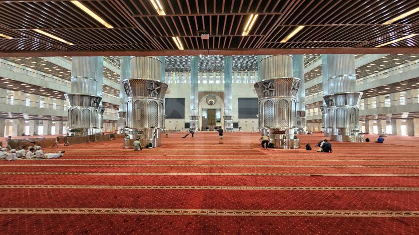 Istiqlal Mosque Jakarta — photograph 17
