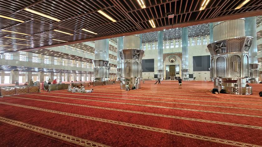 Istiqlal Mosque Jakarta — photograph 18