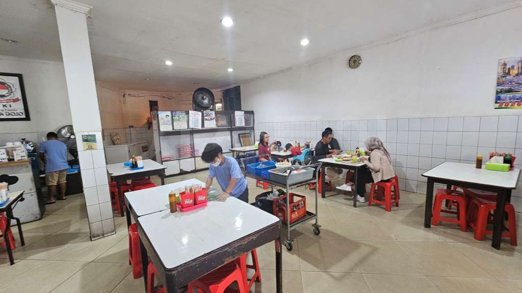 Mie Naripan — original photograph 9