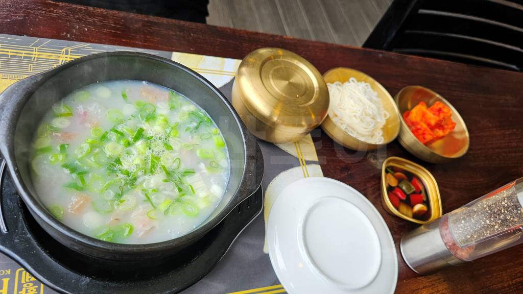 Hwangje Korean Restaurant at Imperial Klub Golf — original photograph 12