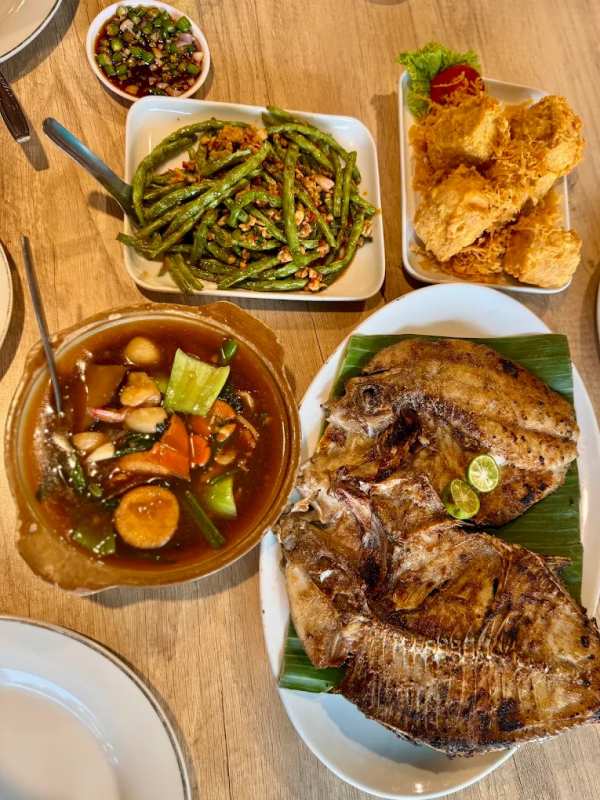 Telaga Seafood Restaurant Modernland — original photograph 16