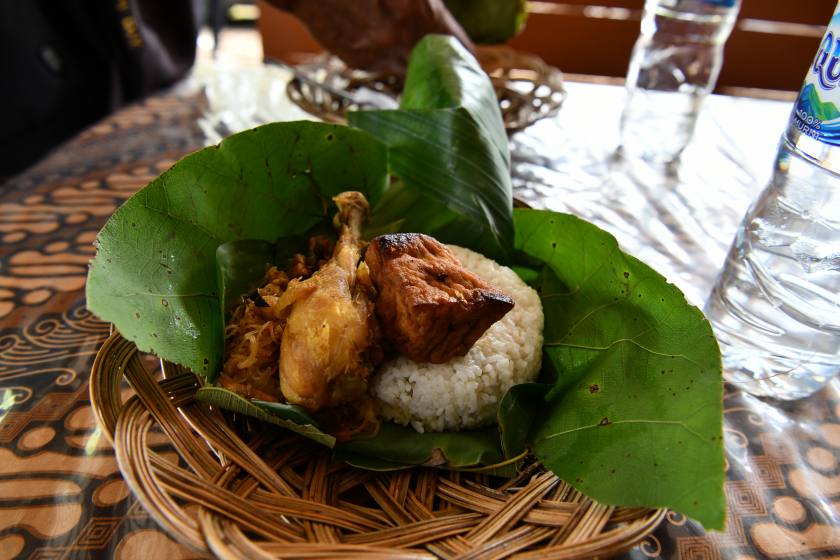 Nasi bungkus lunch — Yogyakarta tour photo