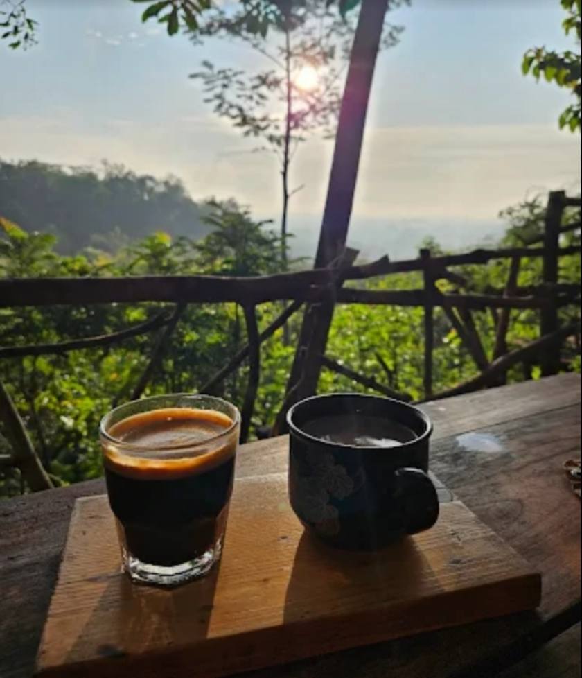 Morning coffee and snacks — Yogyakarta tour photo