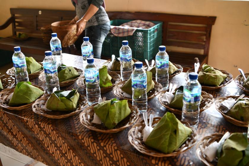 Nasi bungkus lunch — Yogyakarta tour photo