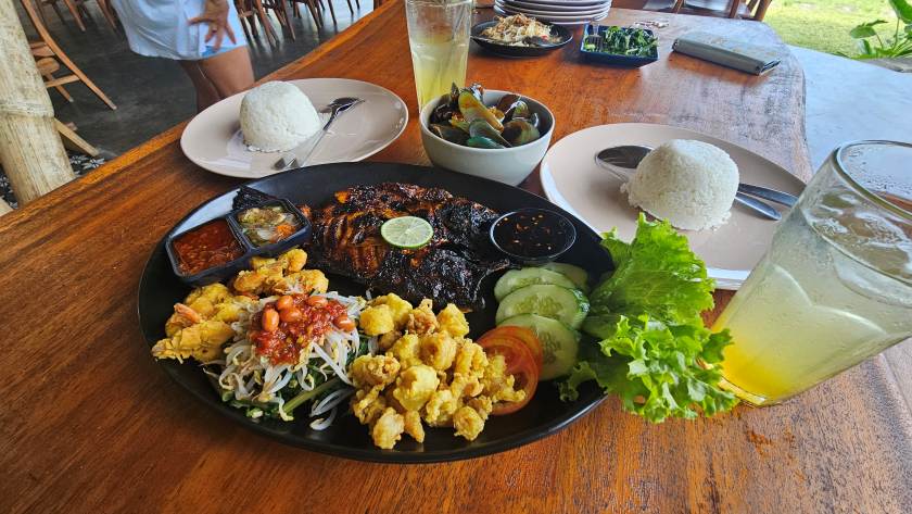 Seafood lunch at The Muara — Yogyakarta tour photo