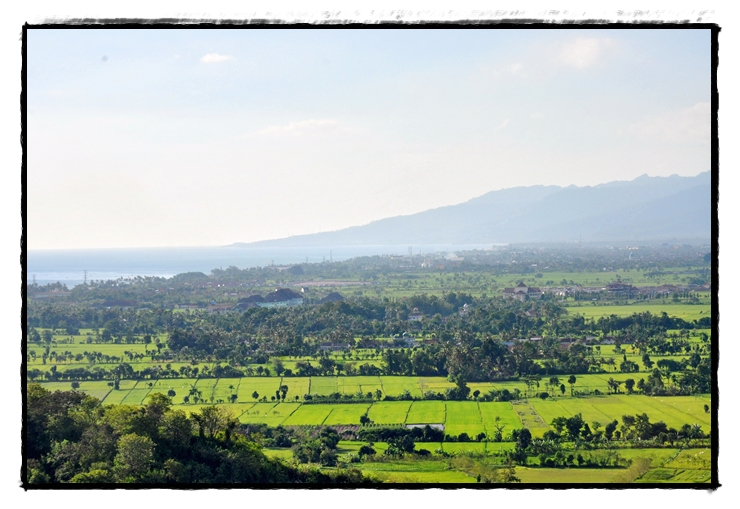 Pura Gunung Pengsong — island, landscape and visitor photographs 8