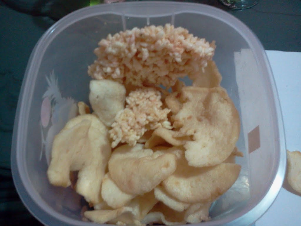 Krupuk Udang — Prawn Crackers — original shopping photographs 3
